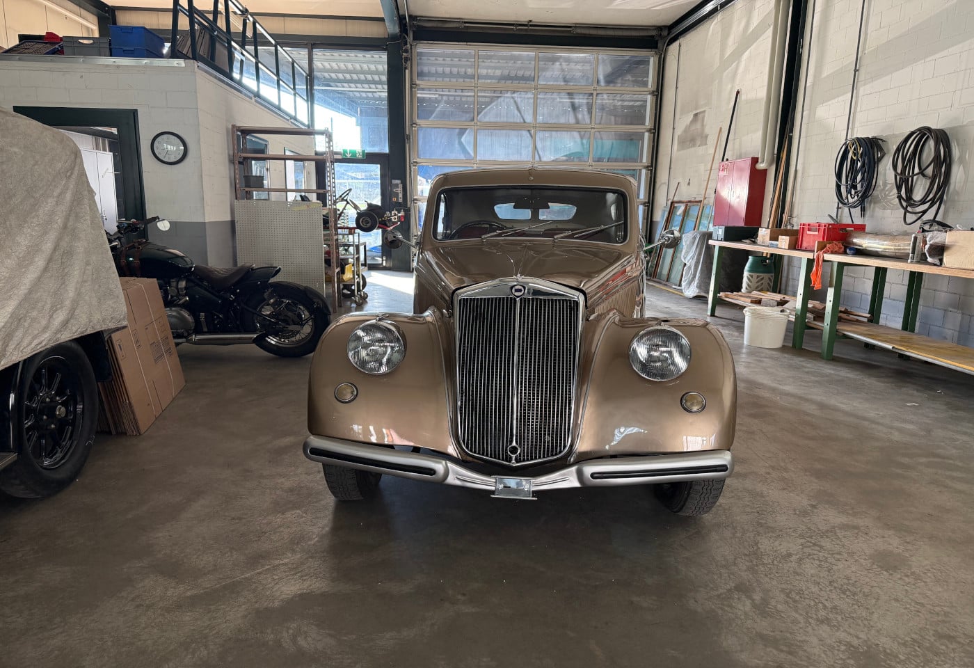 MOTO6625_2879555 vehicle image