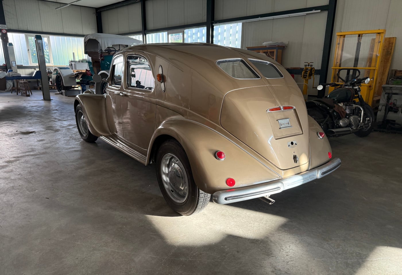 MOTO6625_2879555 vehicle image