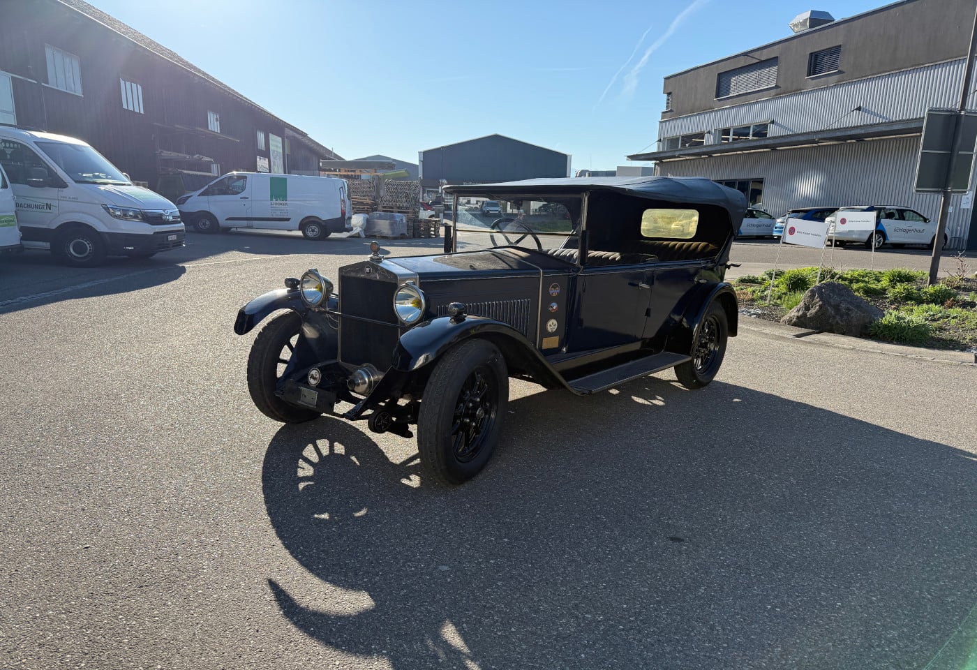 MOTO6625_2882706 vehicle image