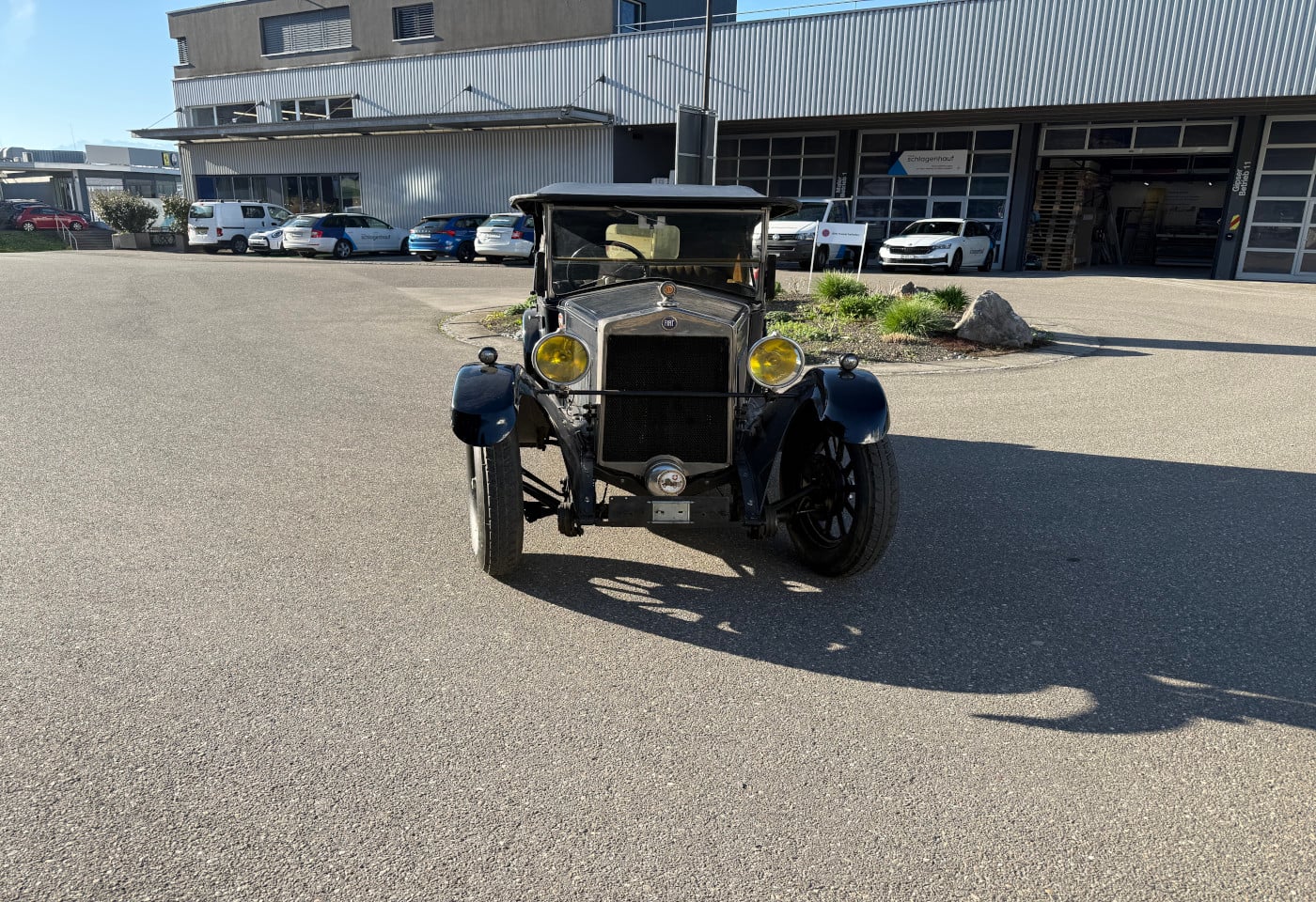 MOTO6625_2882706 vehicle image