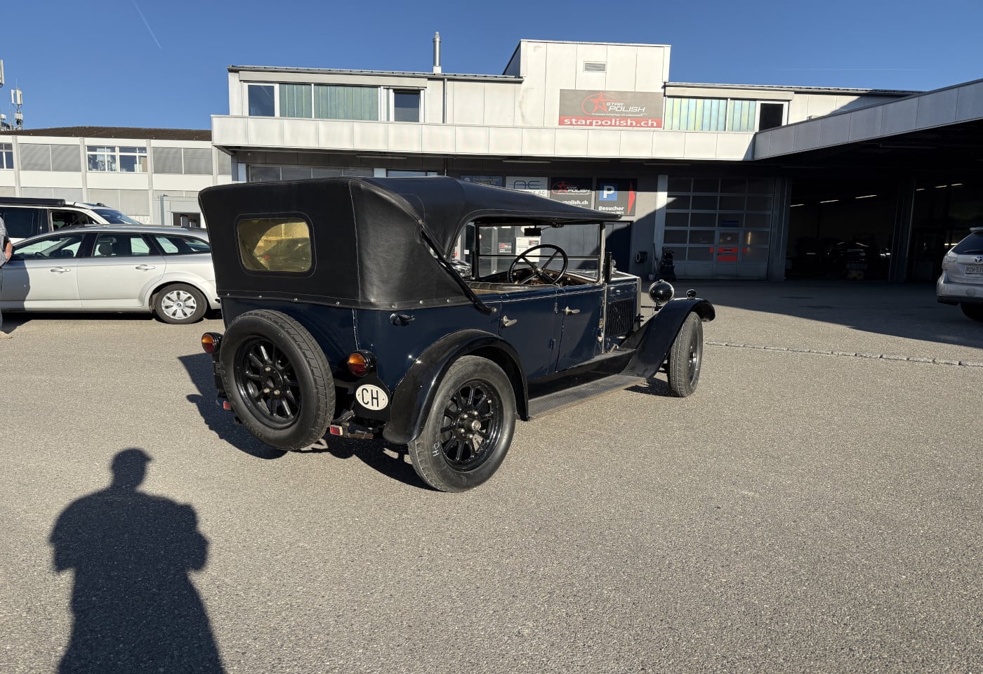 MOTO6625_2882706 vehicle image