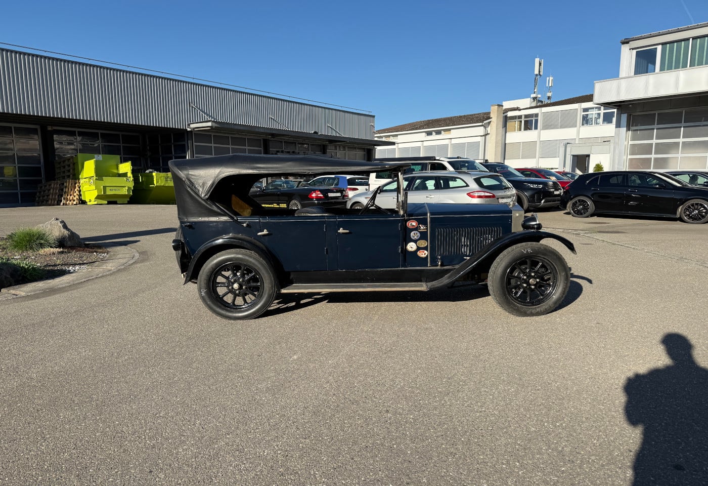 MOTO6625_2882706 vehicle image