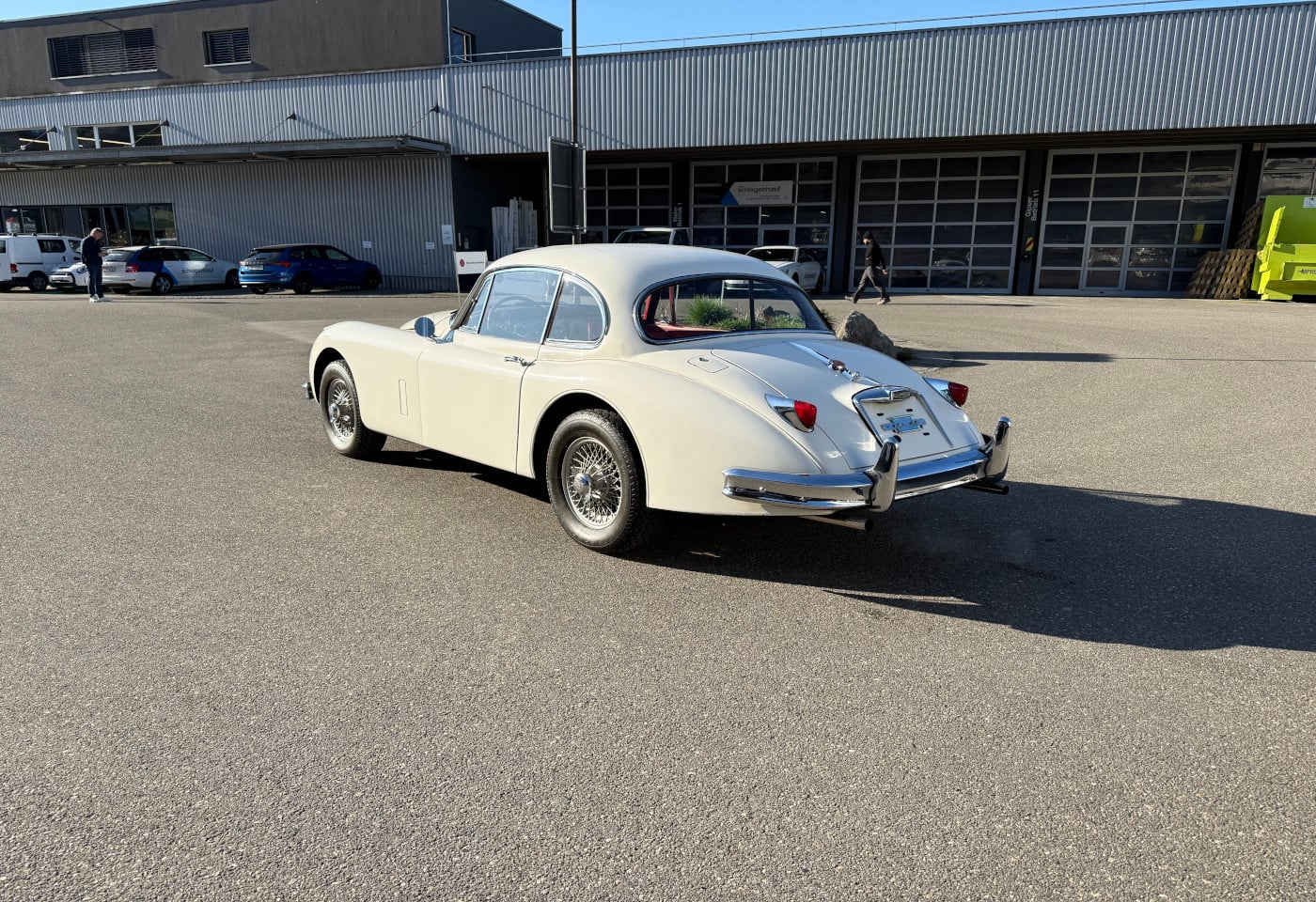 MOTO6625_2880041 vehicle image