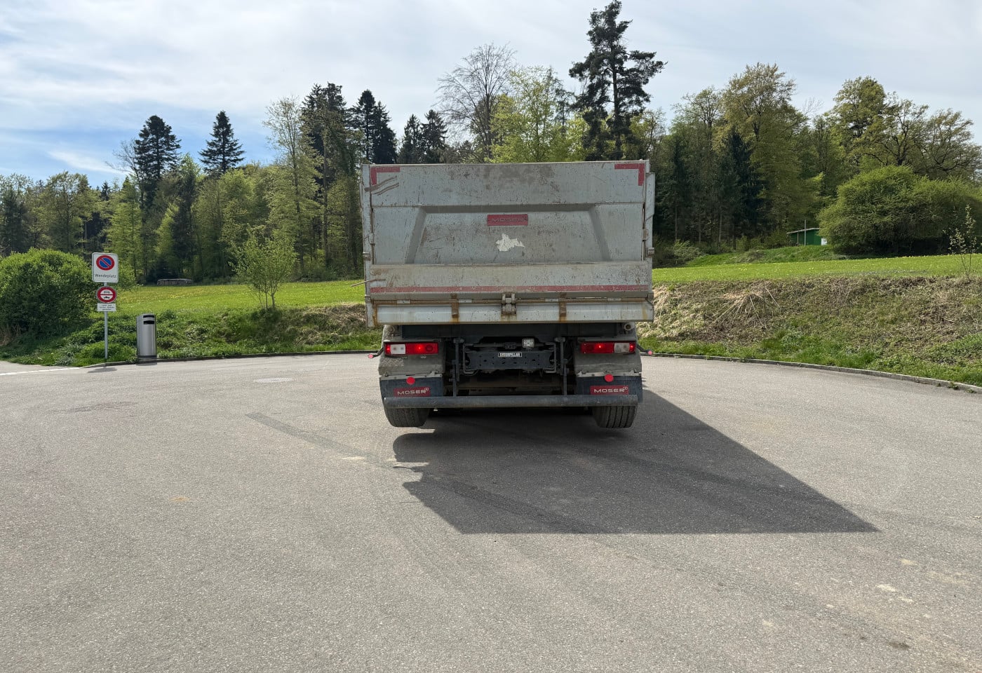 MOTO6625_2889551 vehicle image