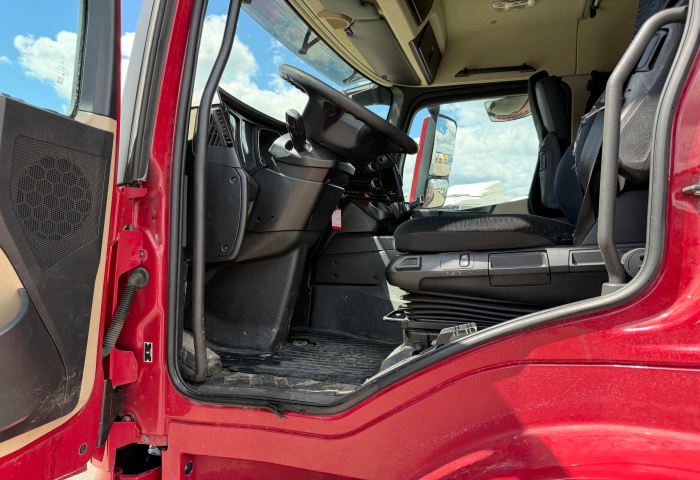 MOTO6625_2914886 vehicle image