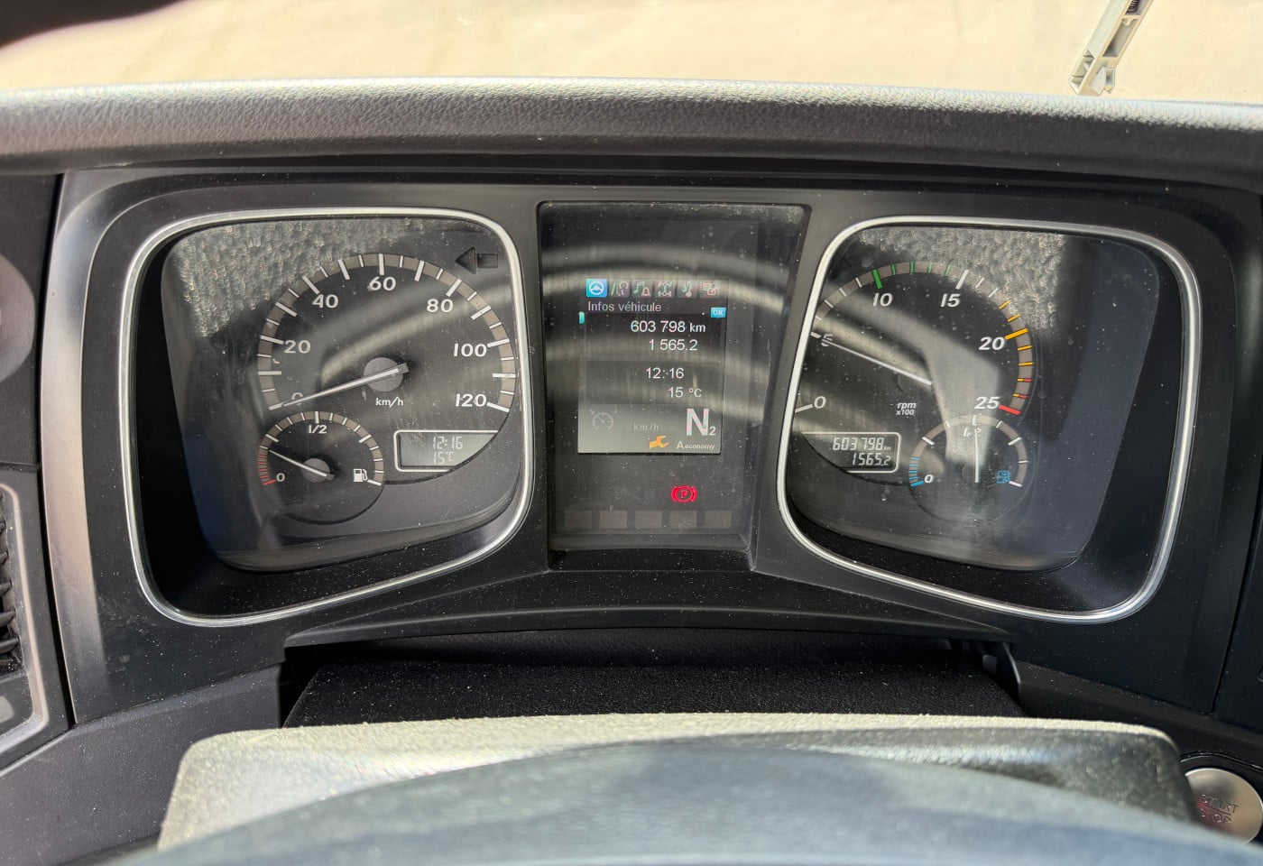 MOTO6625_2914886 vehicle image