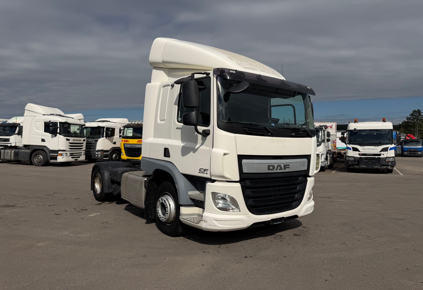 MOTO6625_2915035 vehicle image