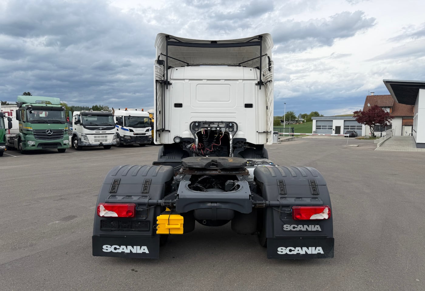 MOTO6625_2917783 vehicle image