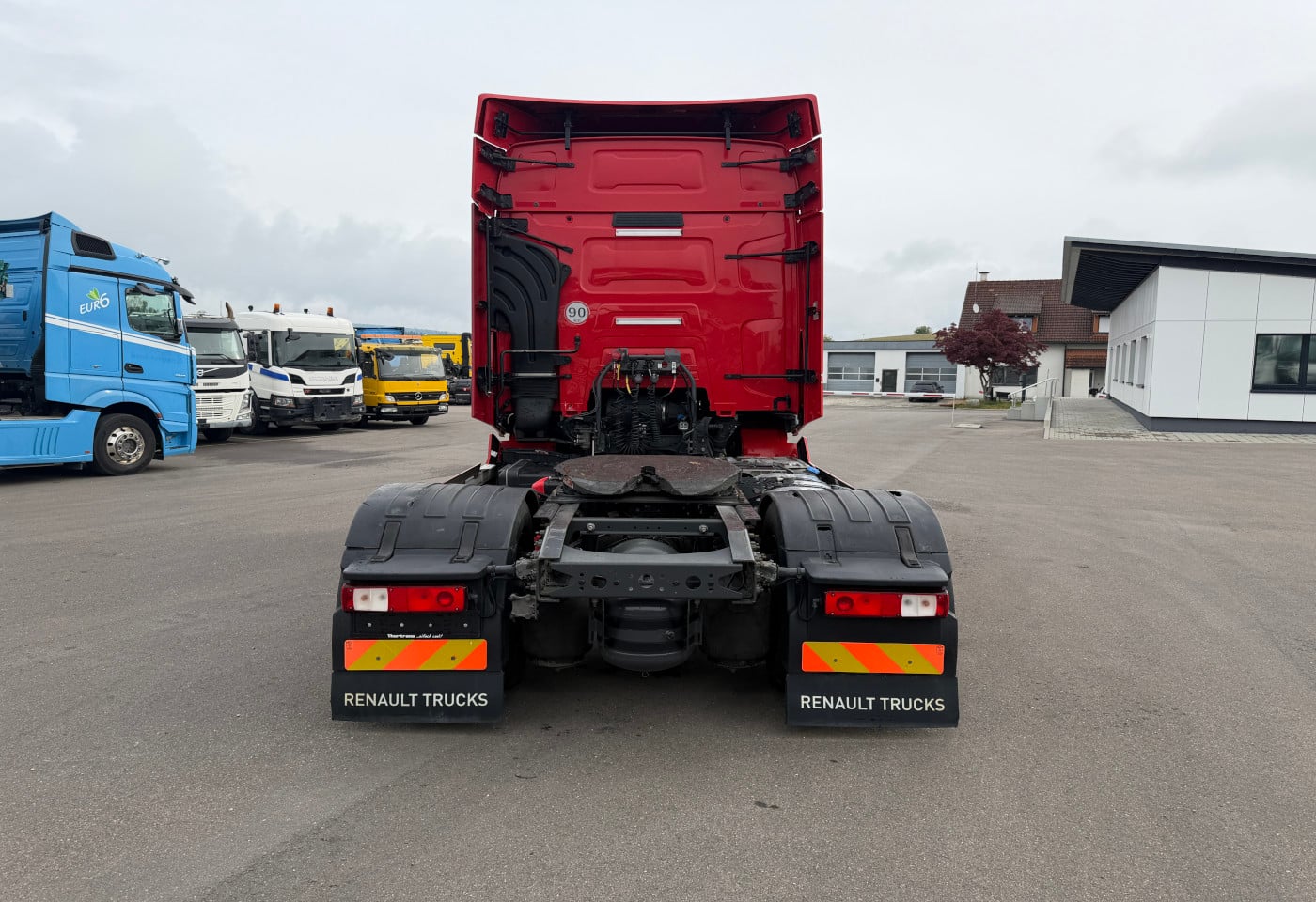 MOTO6625_2916945 vehicle image