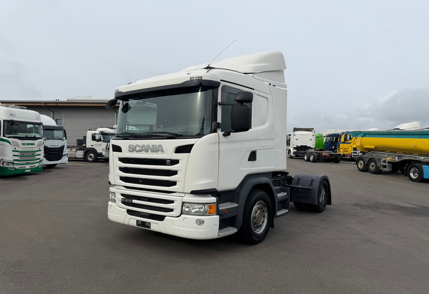 MOTO6625_2916751 vehicle image