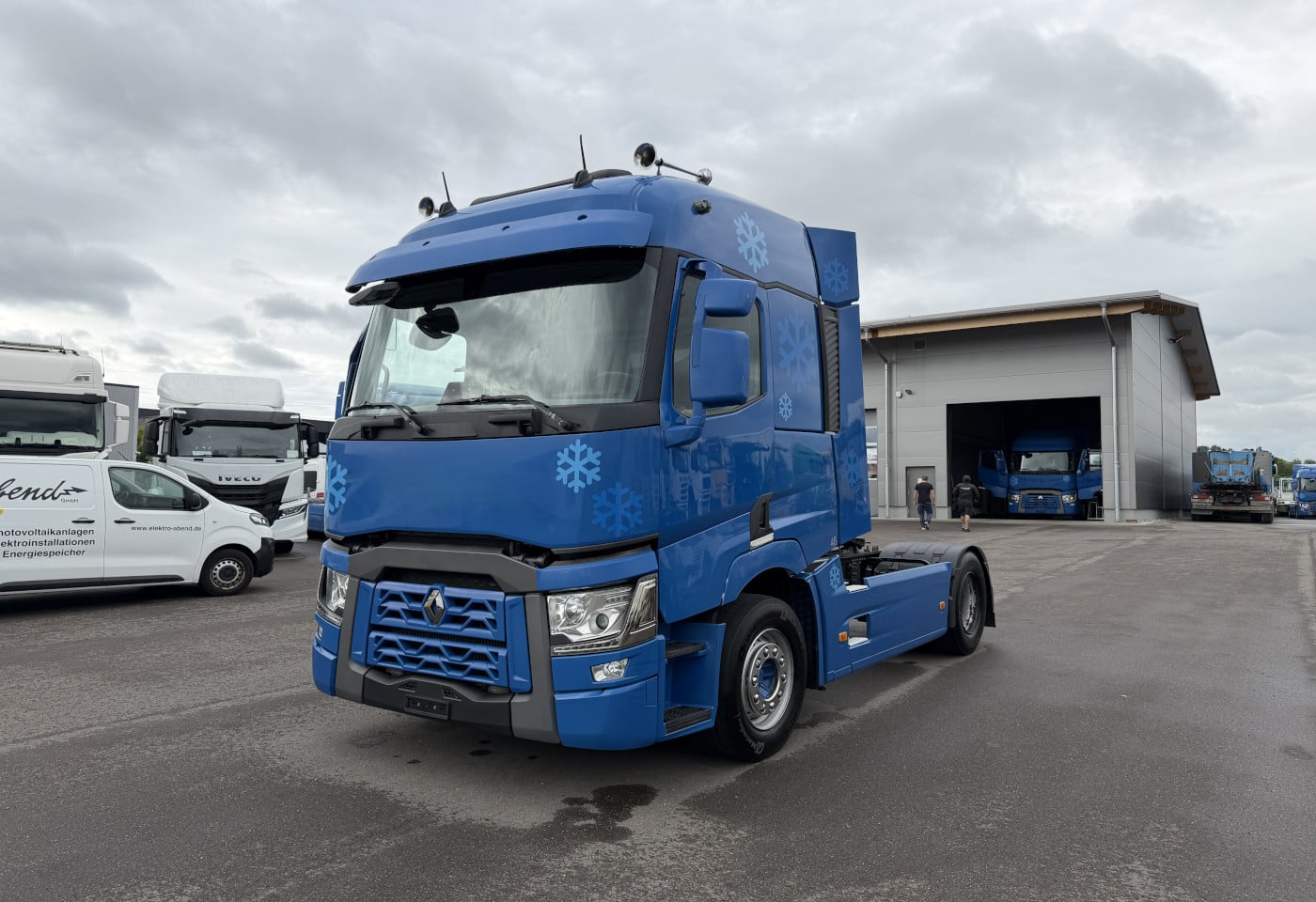 MOTO6625_2919496 vehicle image