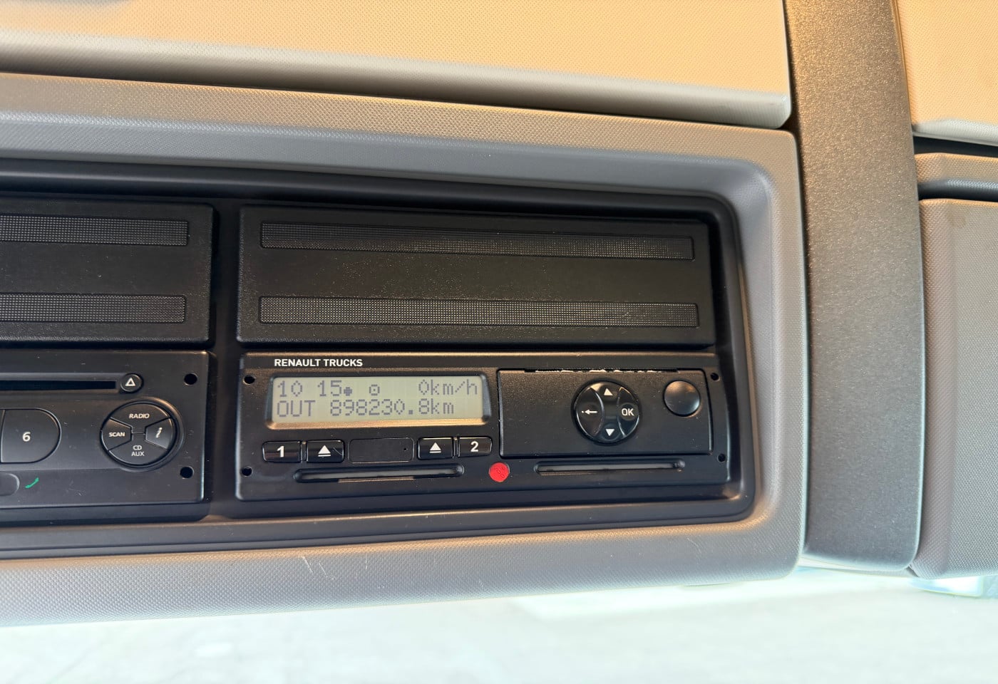 MOTO6625_2919496 vehicle image