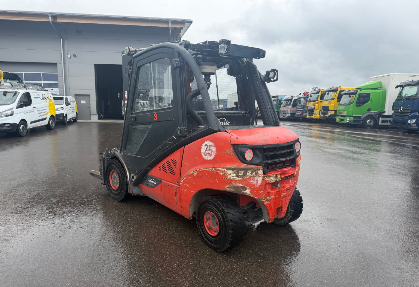 MOTO6625_2919429 vehicle image