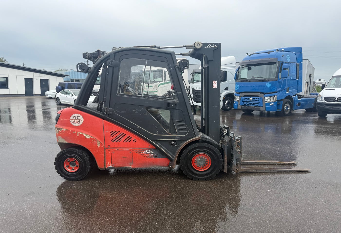 MOTO6625_2919429 vehicle image