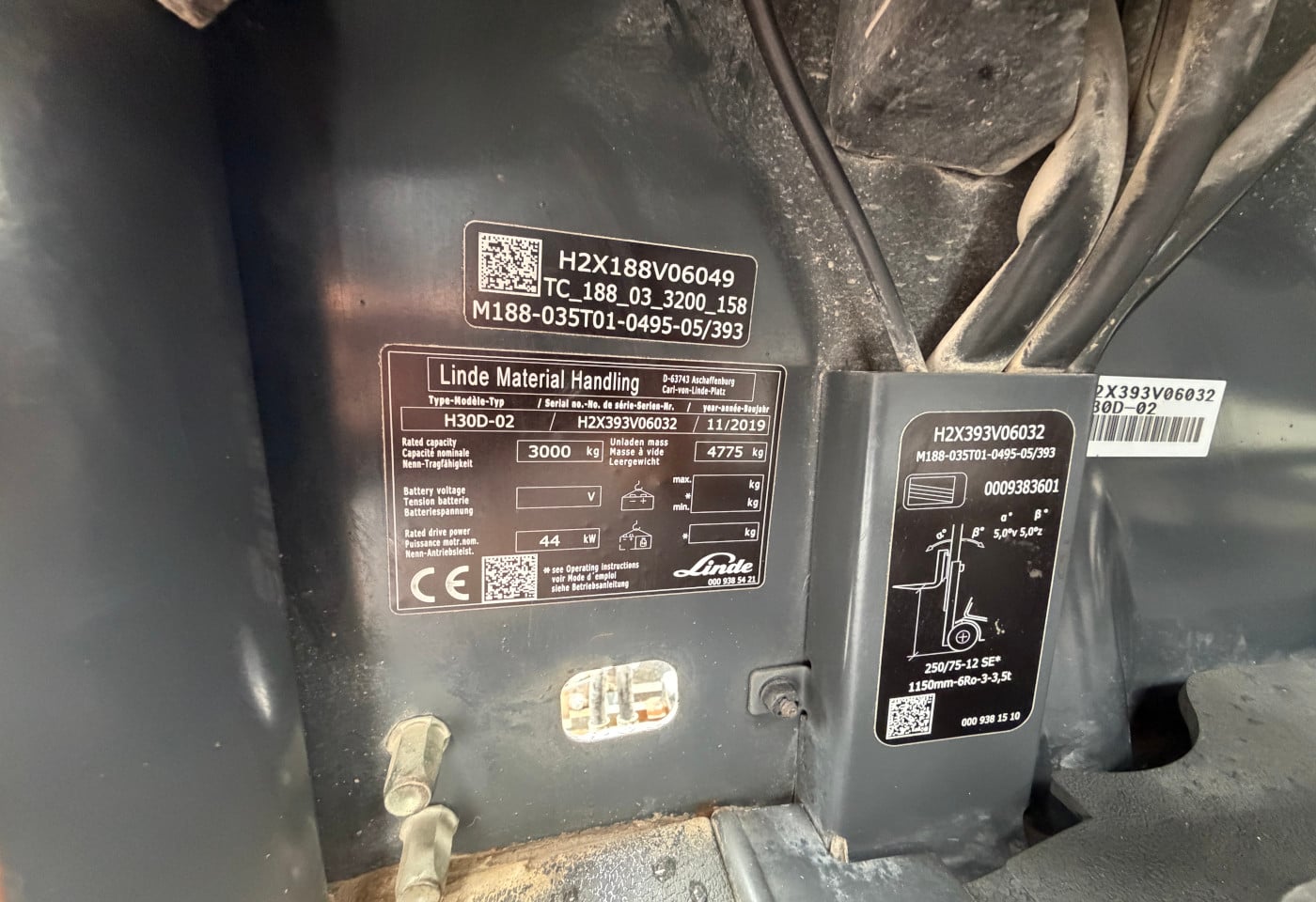 MOTO6625_2919429 vehicle image