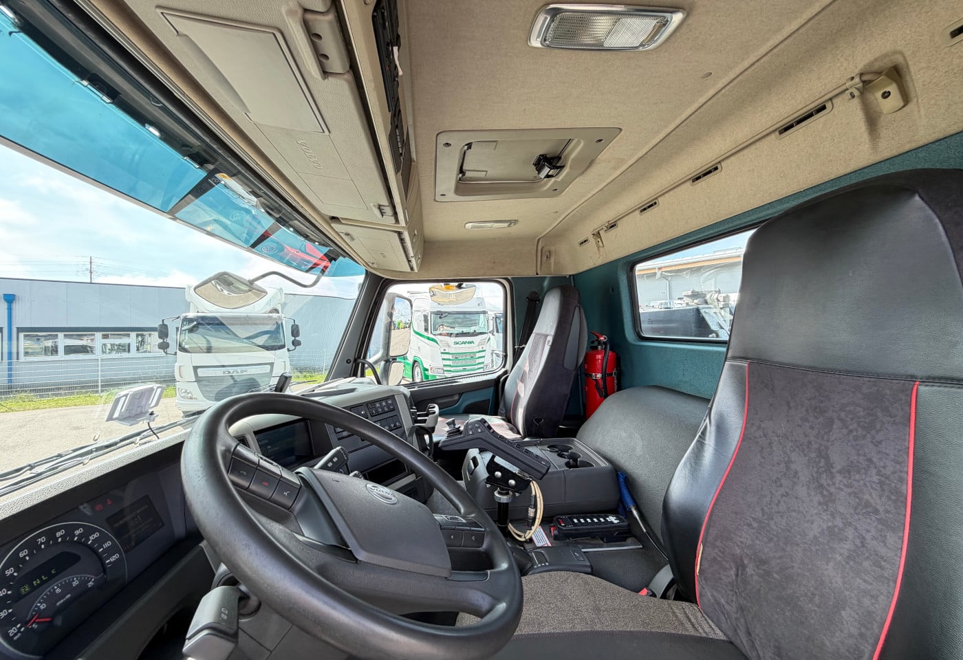 MOTO6625_2920871 vehicle image