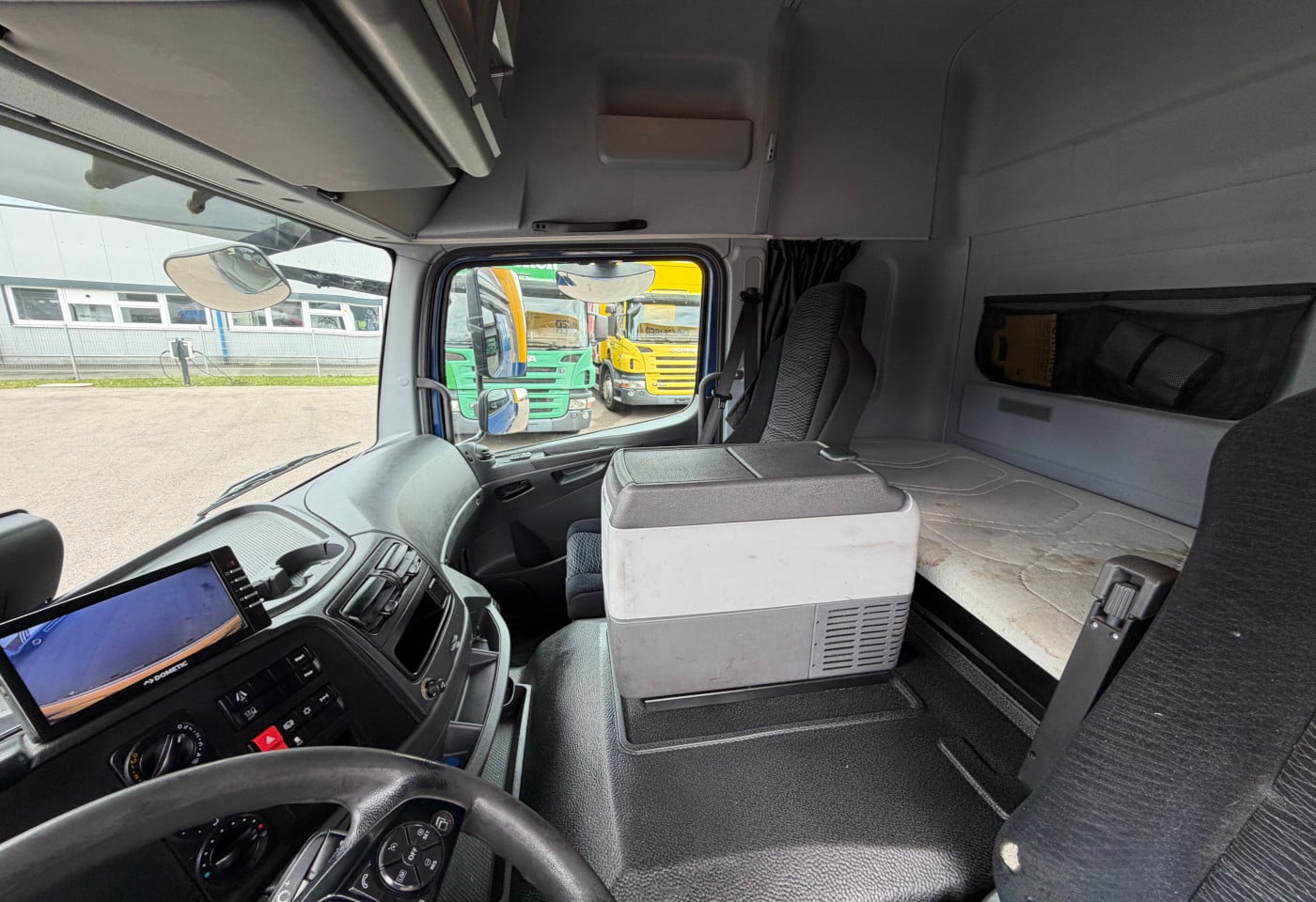 MOTO6625_2943476 vehicle image