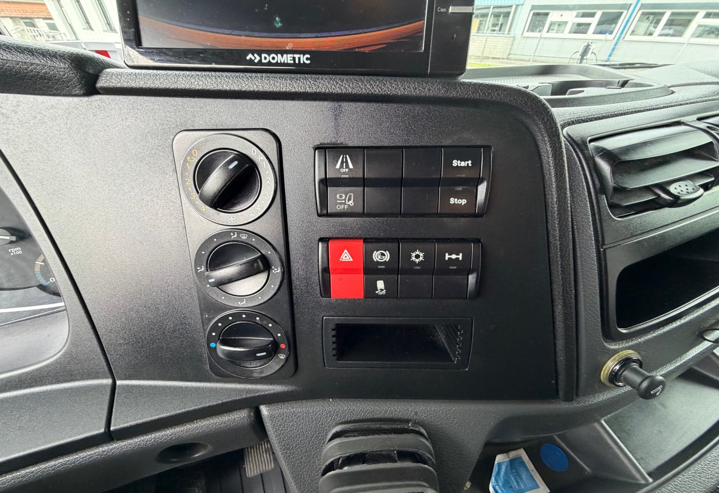 MOTO6625_2943476 vehicle image