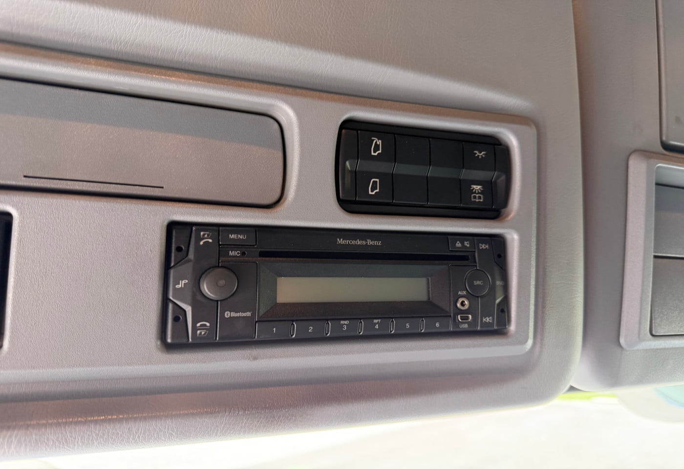 MOTO6625_2943476 vehicle image
