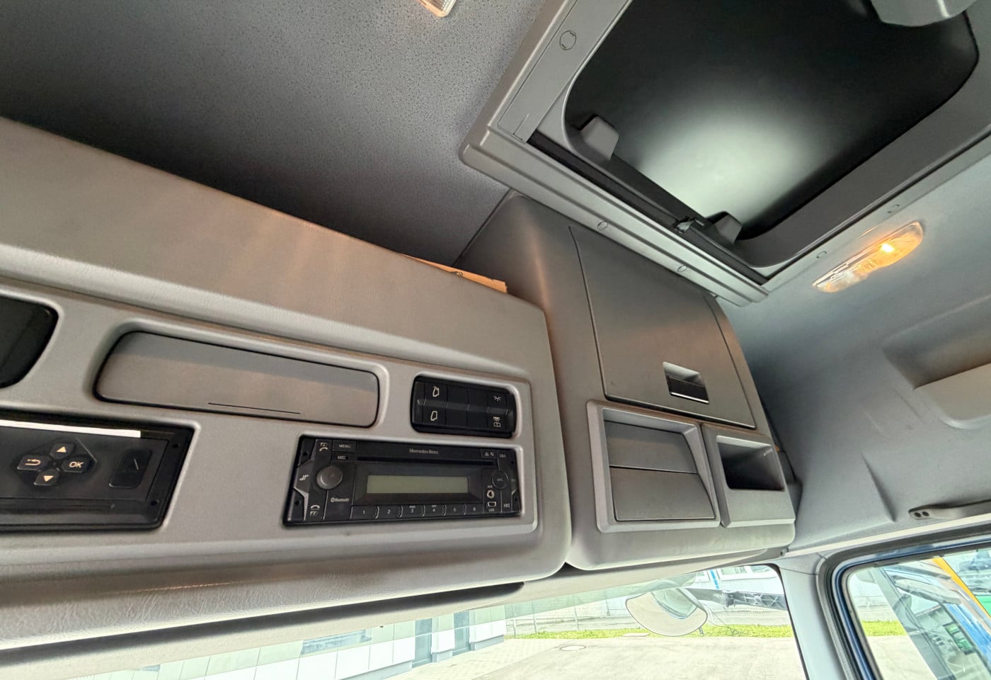 MOTO6625_2943476 vehicle image