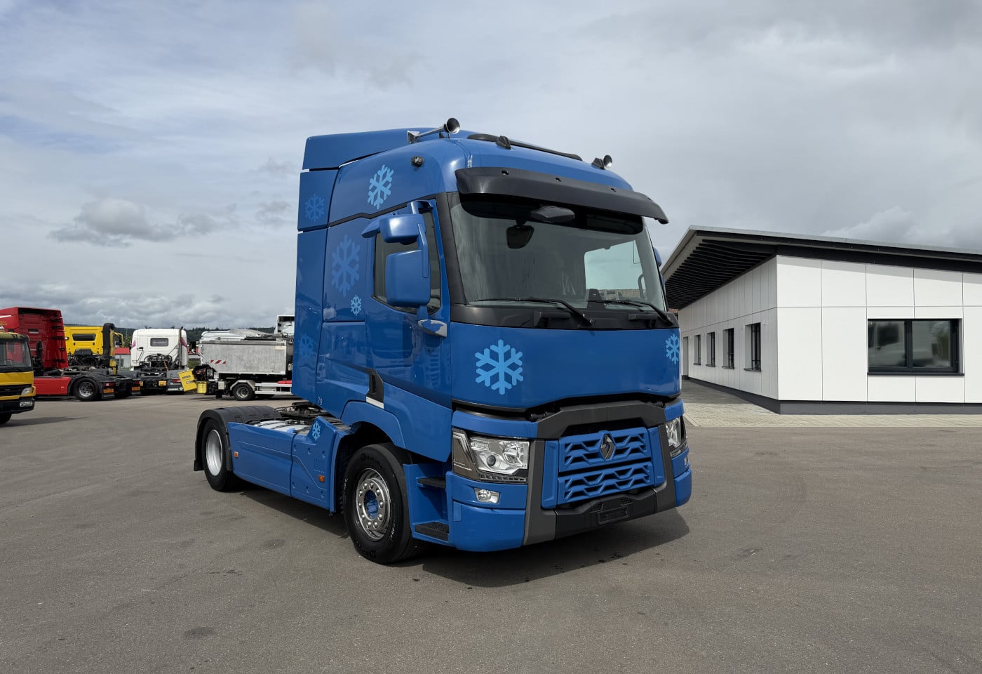 MOTO6625_2916552 vehicle image