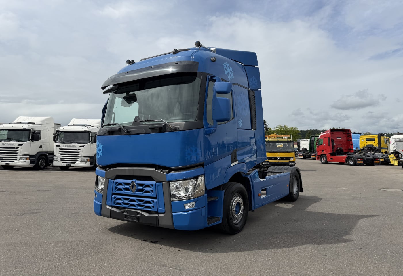 MOTO6625_2916552 vehicle image