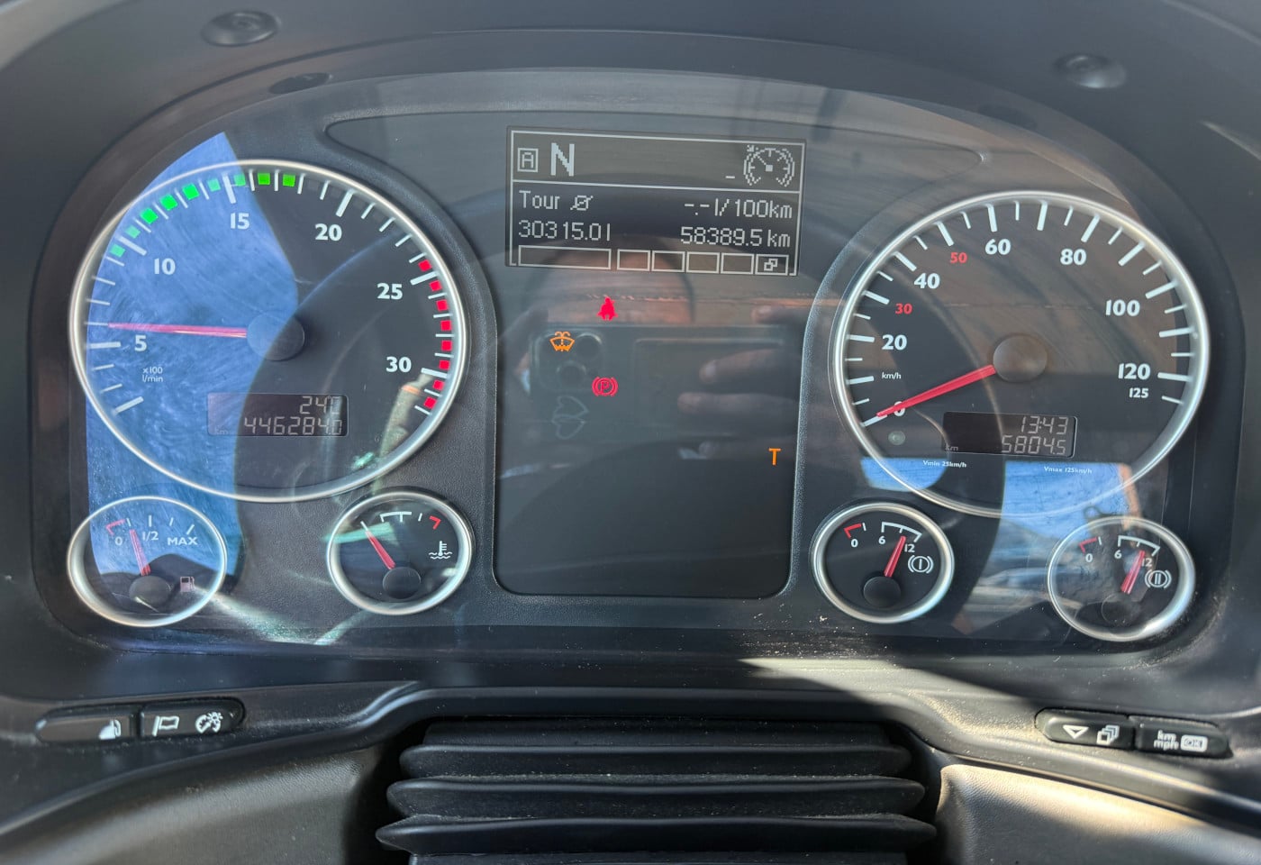 MOTO6625_2910186 vehicle image