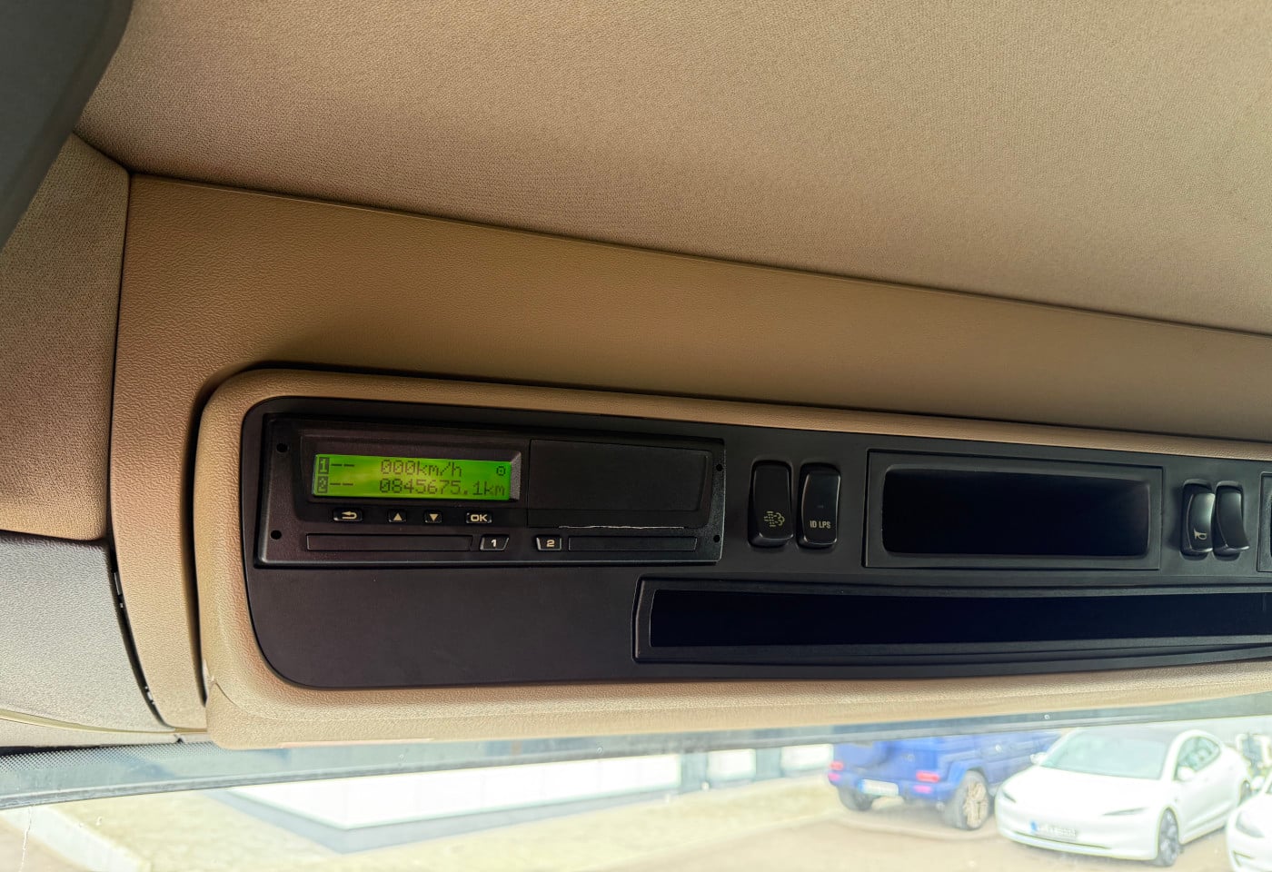MOTO6625_2916882 vehicle image