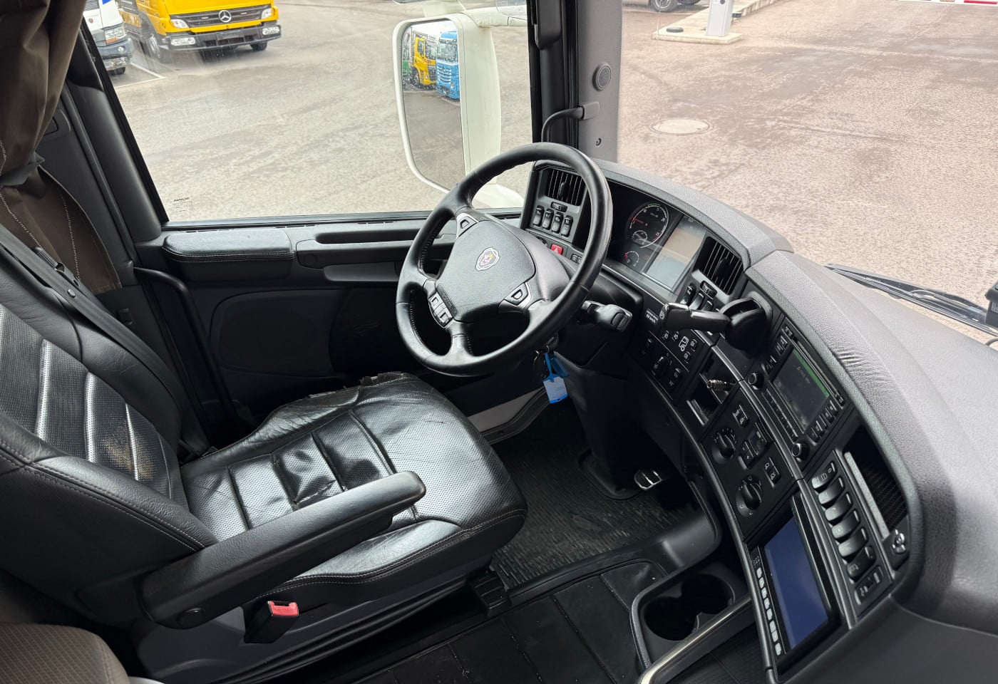 MOTO6625_2916882 vehicle image
