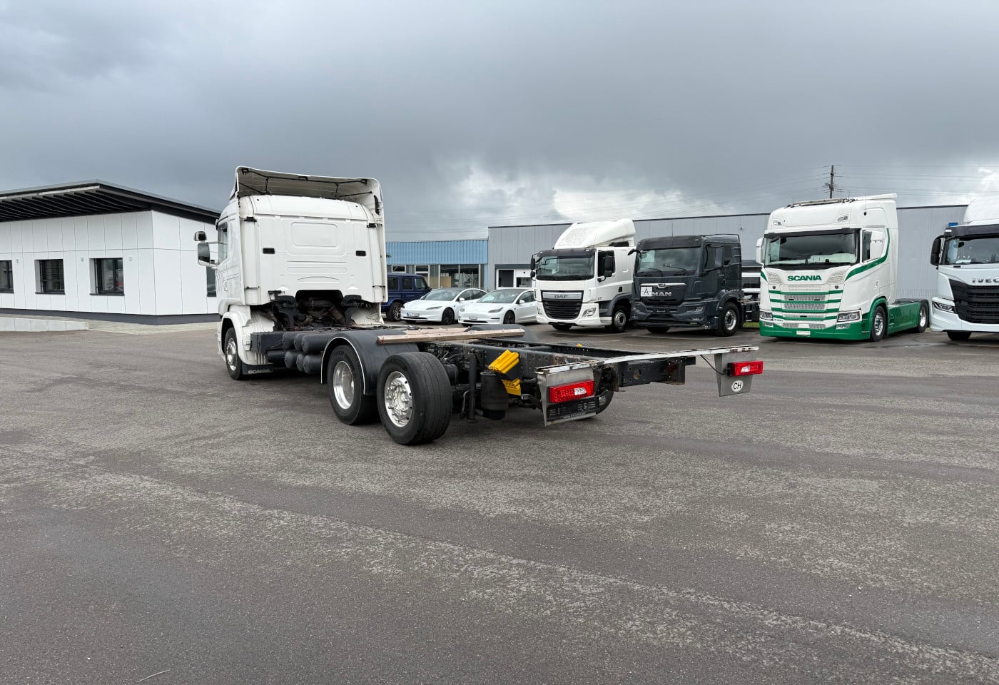 MOTO6625_2916882 vehicle image