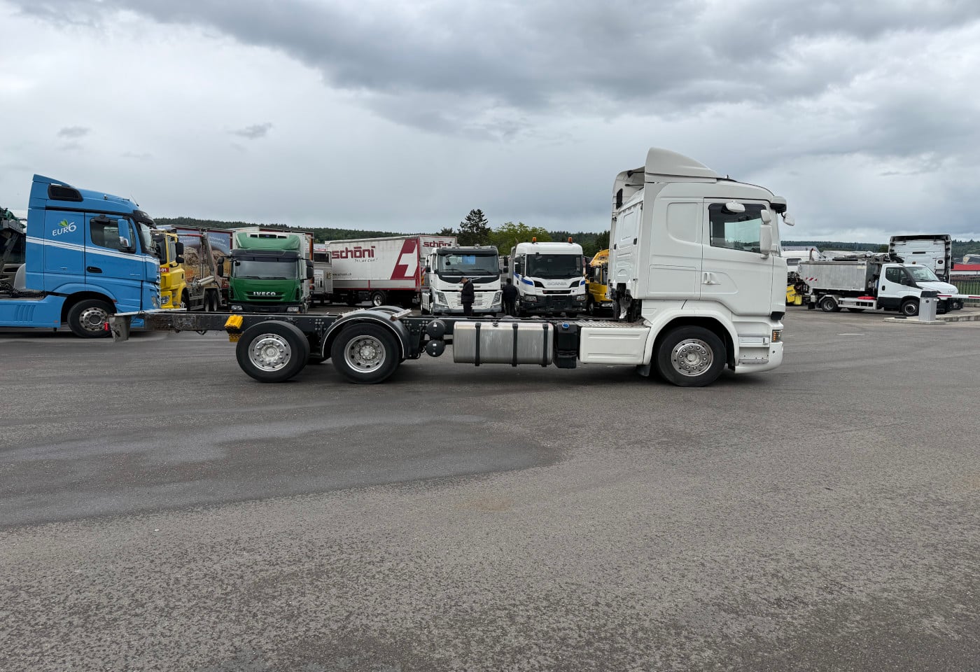 MOTO6625_2916882 vehicle image