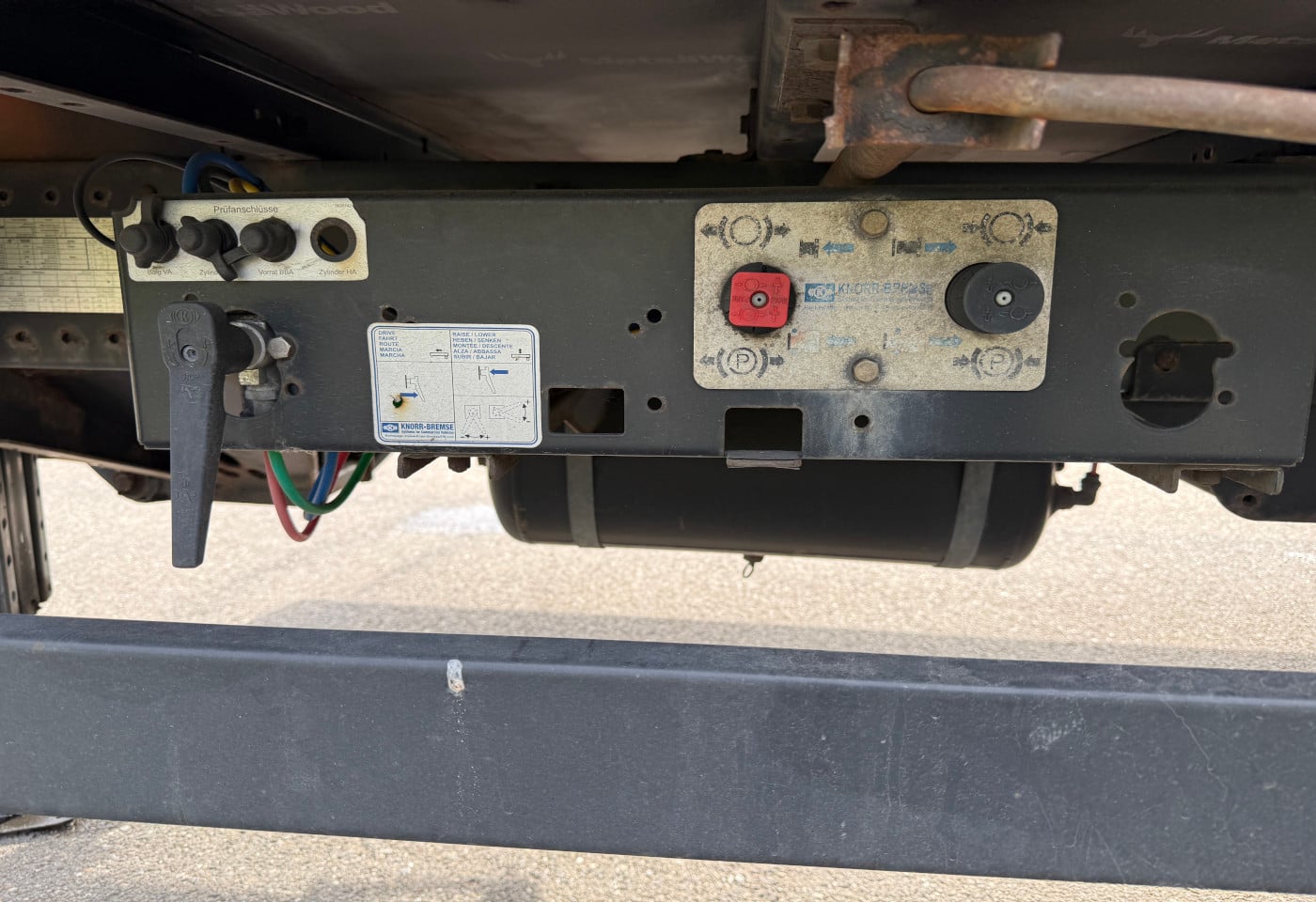 MOTO6625_2921400 vehicle image