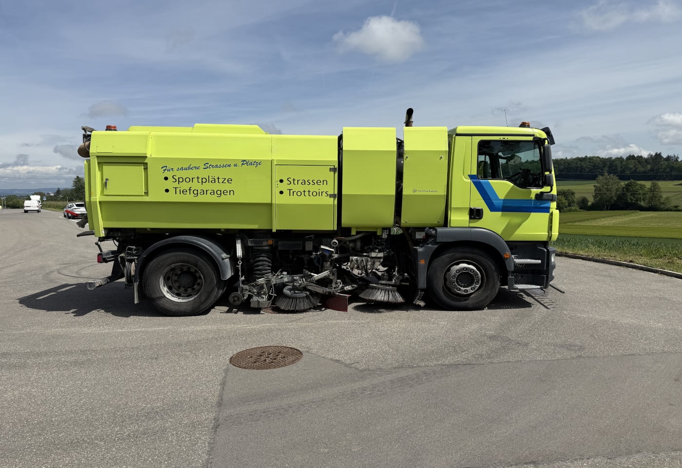MOTO6625_2921771 vehicle image