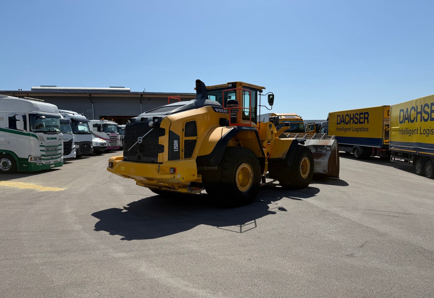 MOTO6625_2926446 vehicle image