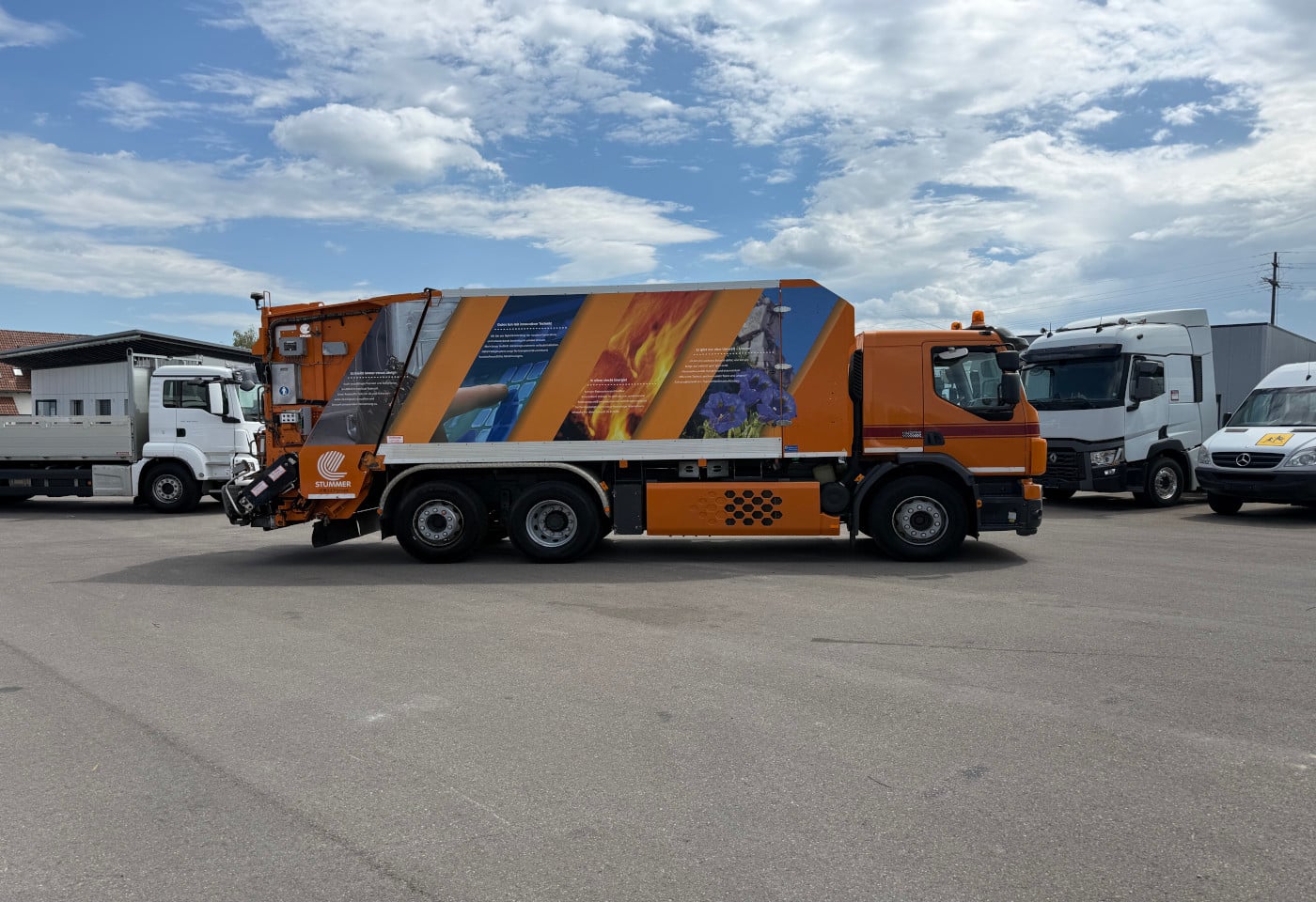 MOTO6625_2934374 vehicle image