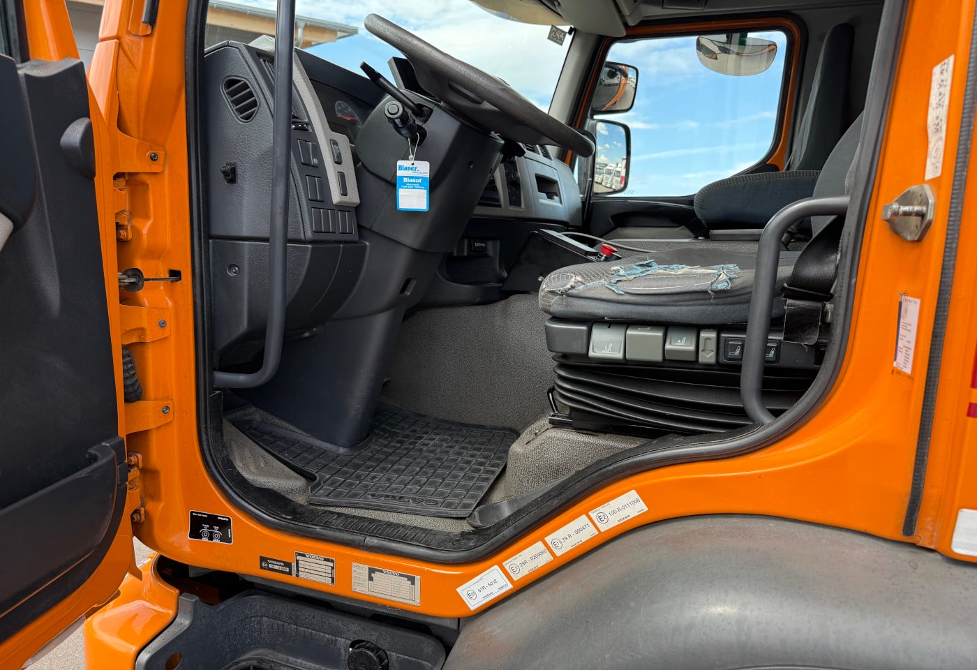 MOTO6625_2934374 vehicle image