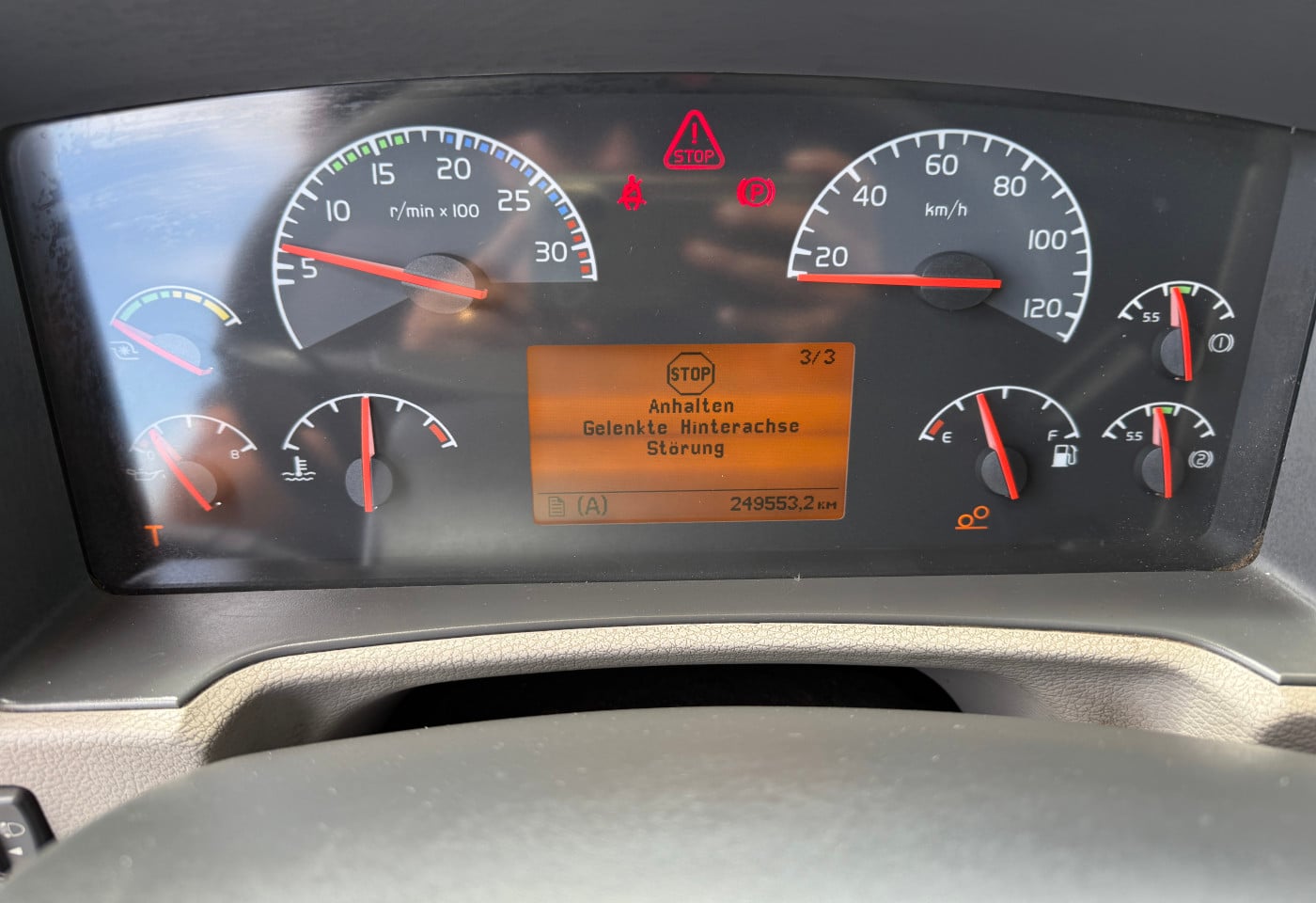MOTO6625_2934374 vehicle image