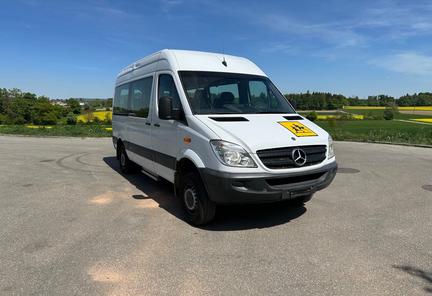 MOTO6625_2906255 vehicle image