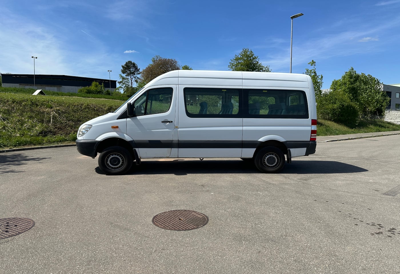 MOTO6625_2906255 vehicle image