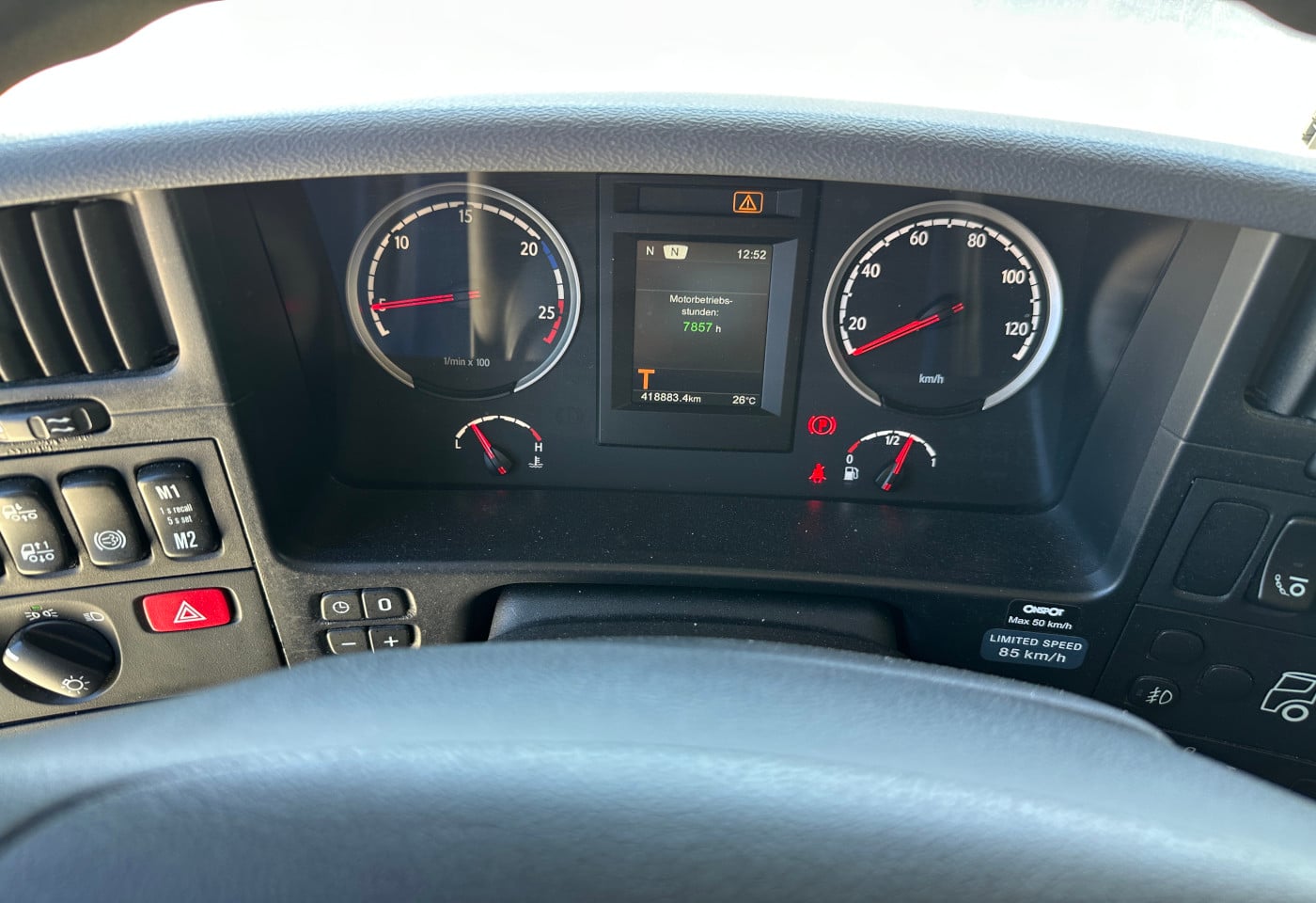 MOTO6625_2906254 vehicle image