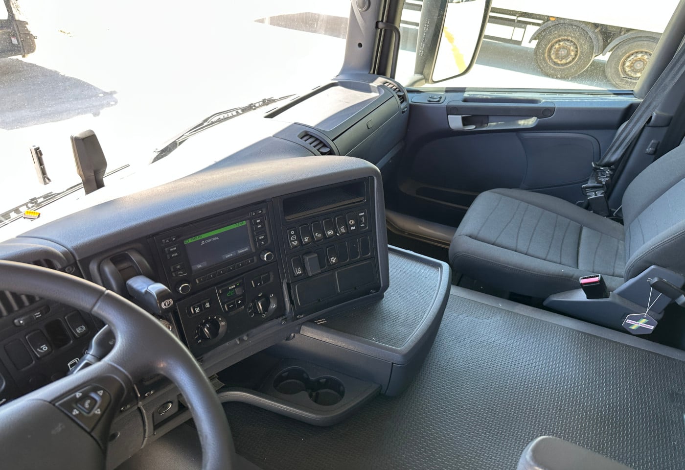 MOTO6625_2906254 vehicle image