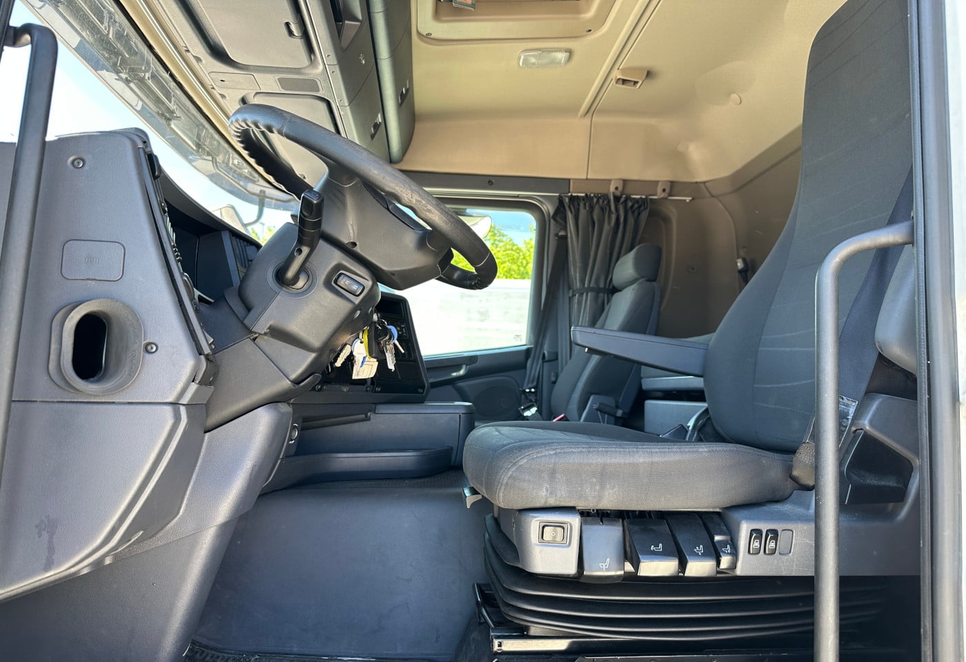 MOTO6625_2906254 vehicle image