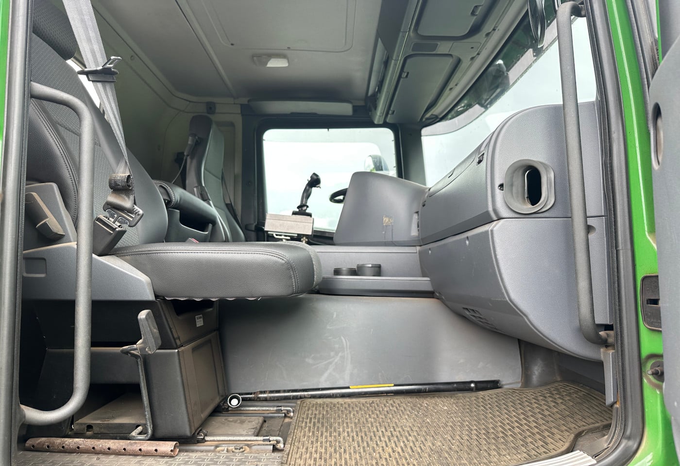 MOTO6625_2921005 vehicle image