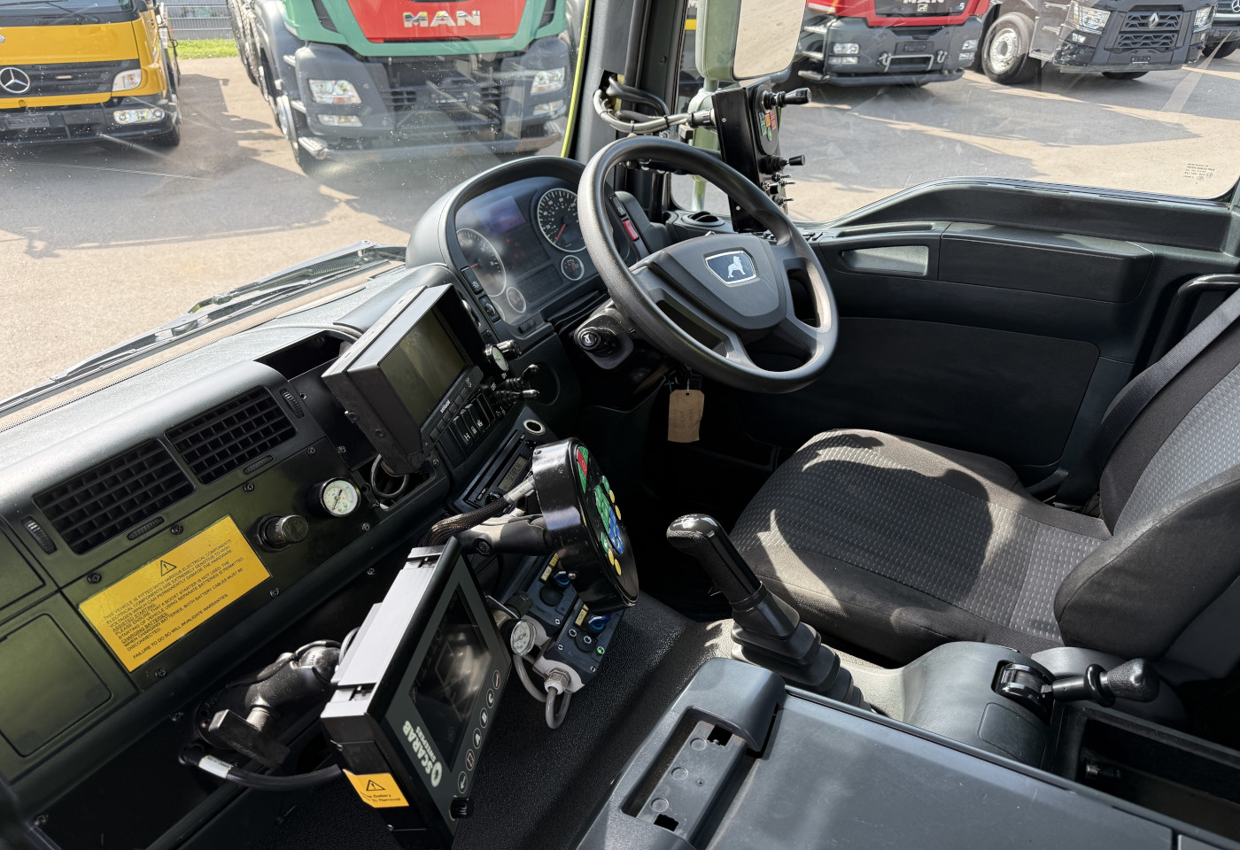MOTO6625_2975567 vehicle image