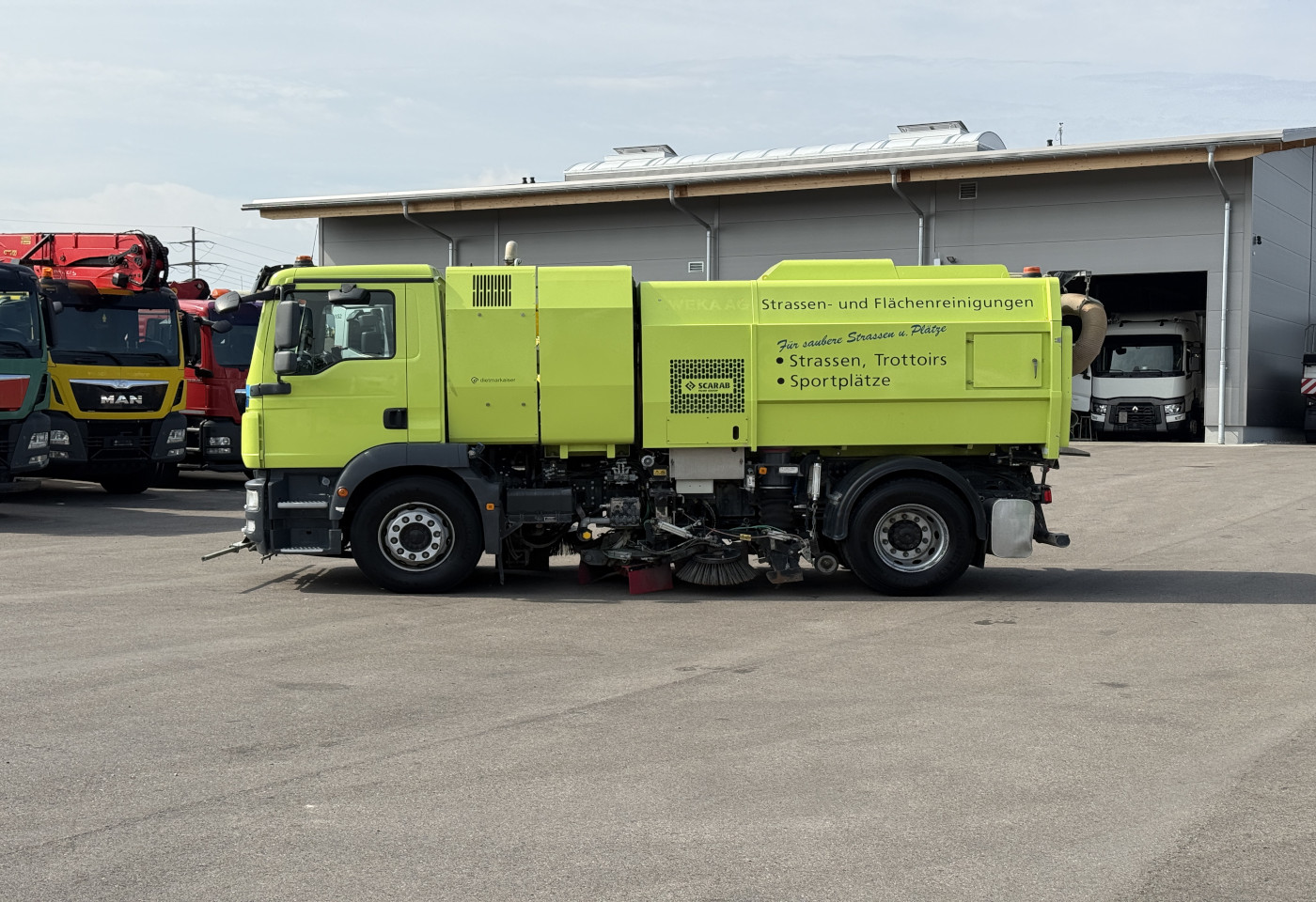 MOTO6625_2975567 vehicle image