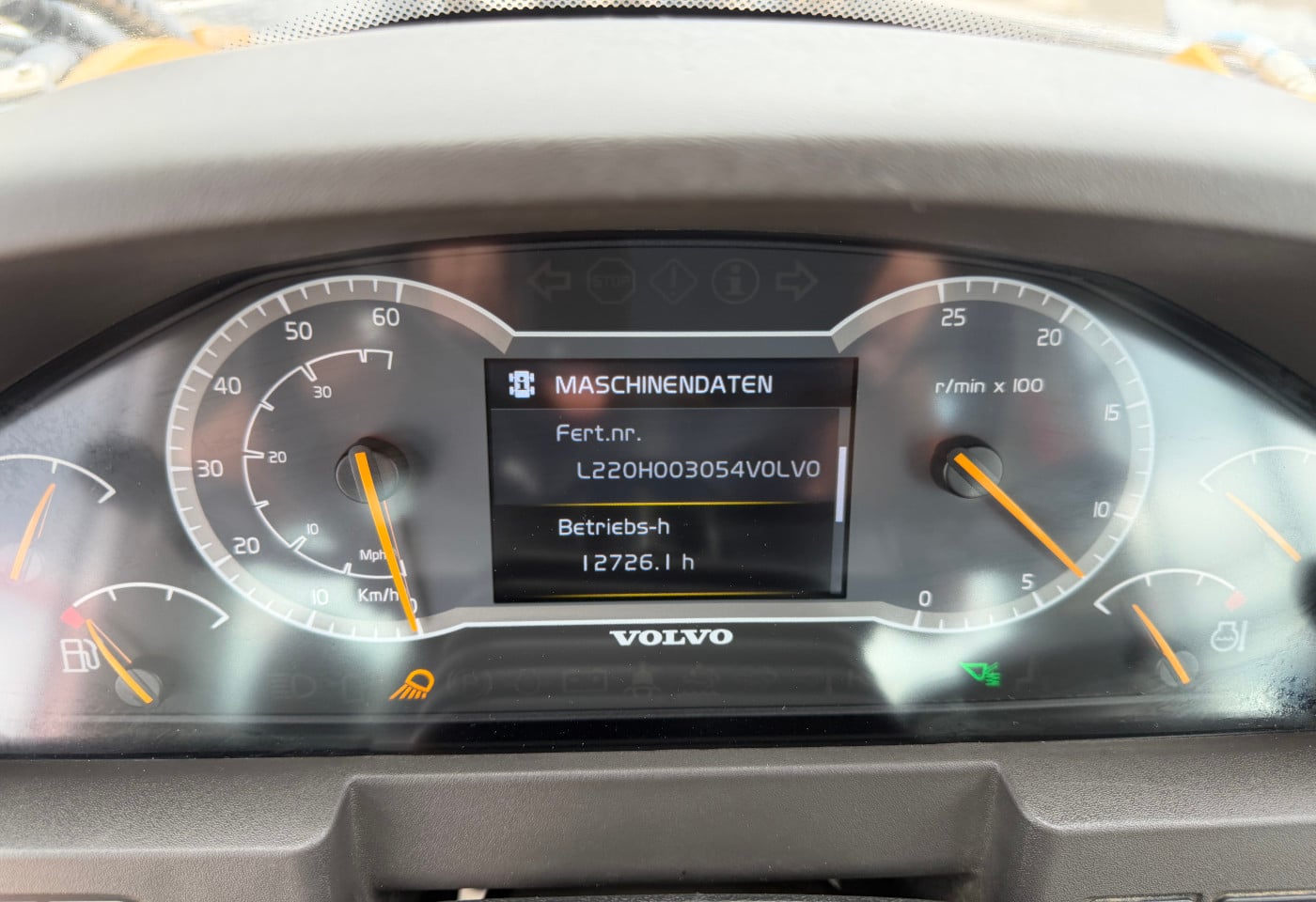 MOTO6625_2932736 vehicle image
