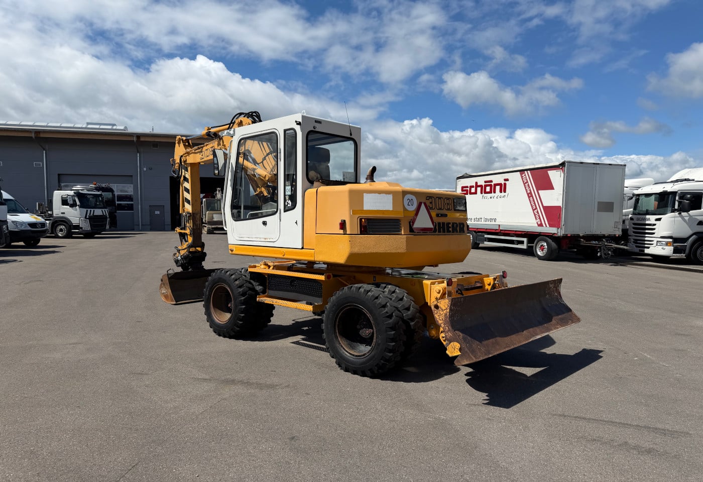 MOTO6625_2935236 vehicle image
