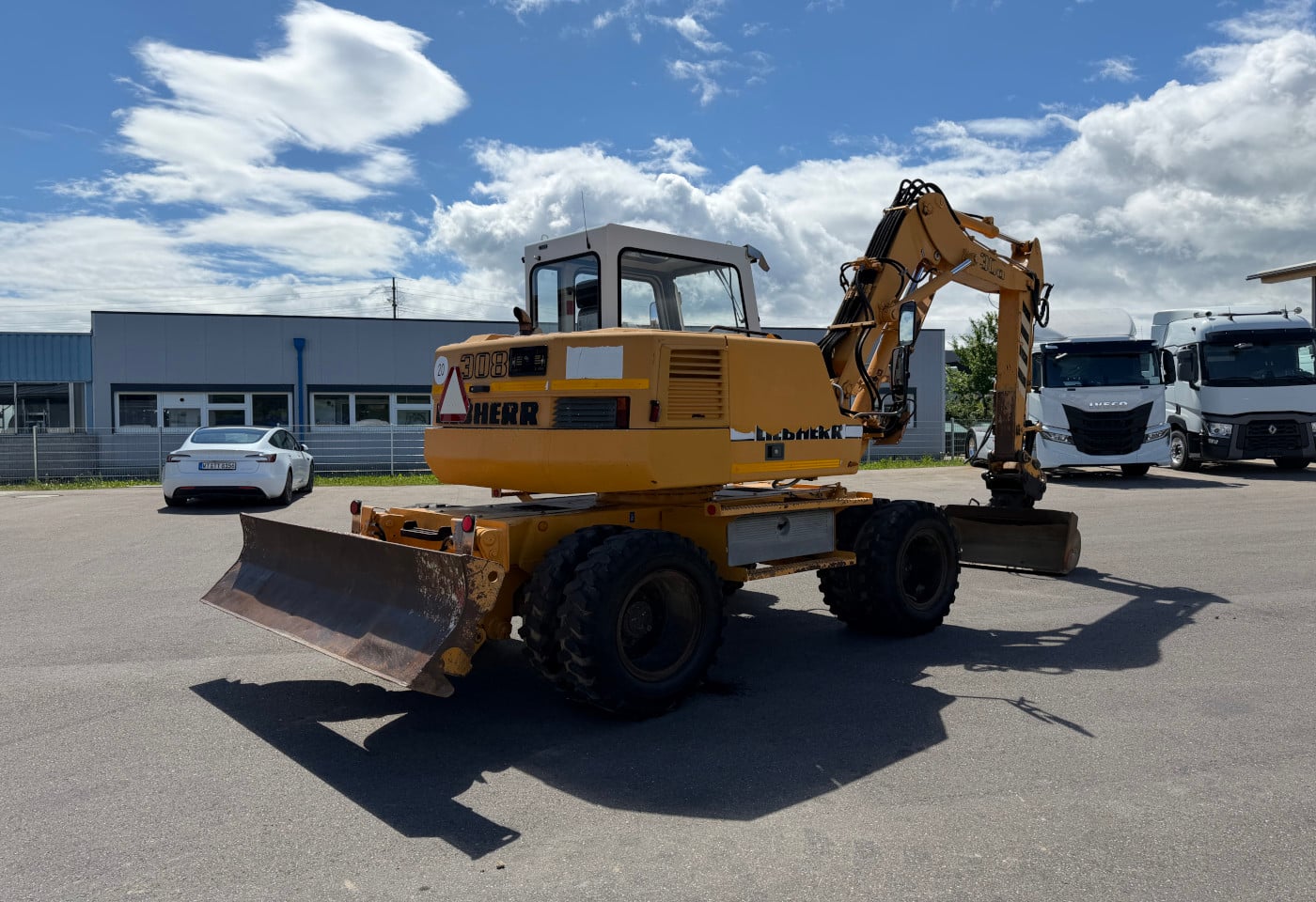 MOTO6625_2935236 vehicle image