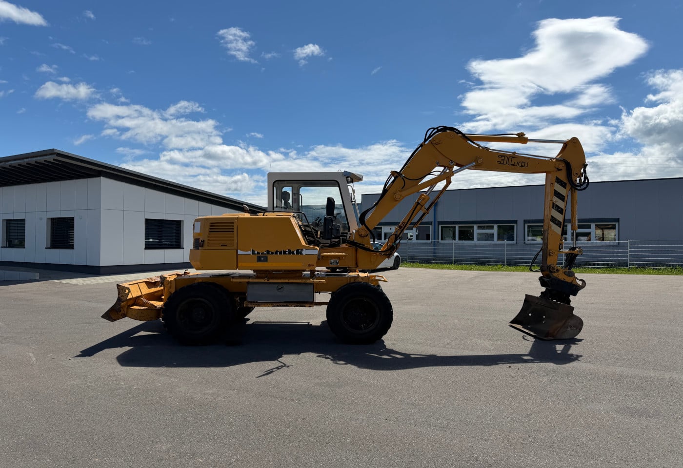 MOTO6625_2935236 vehicle image