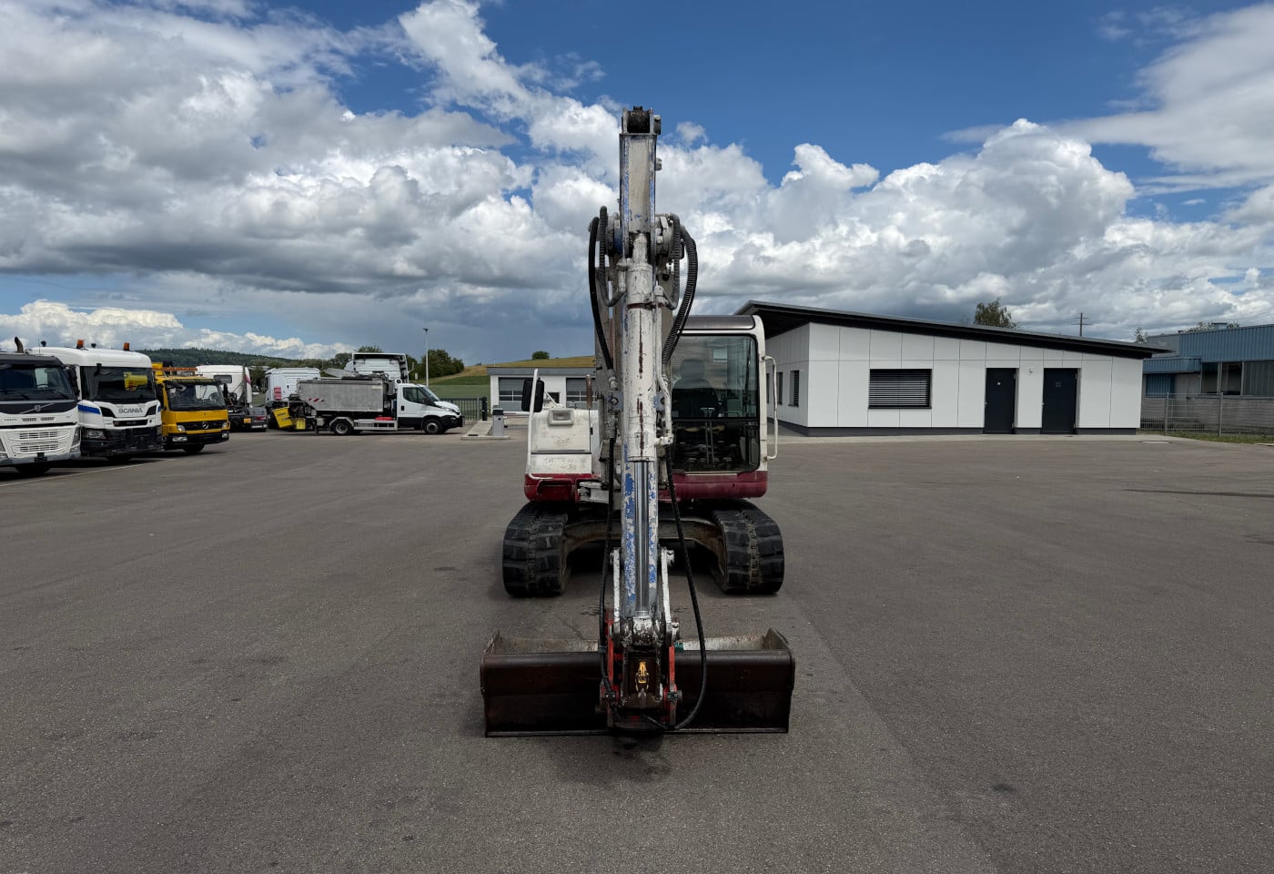MOTO6625_2937136 vehicle image